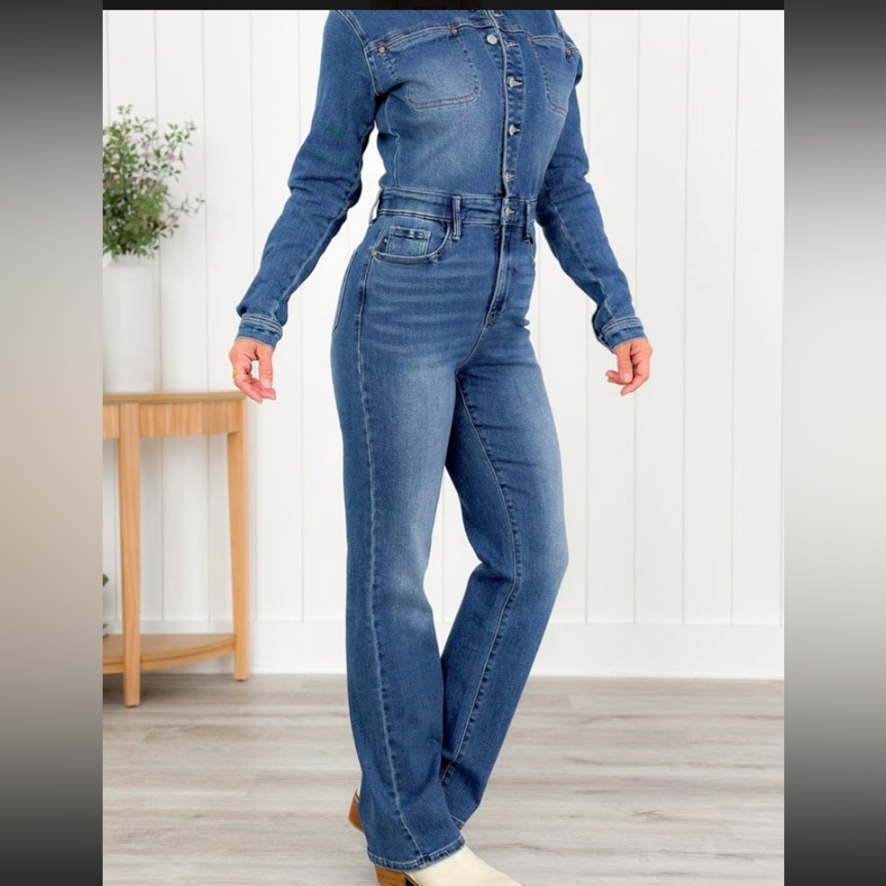 Judy Blue Long Sleeve Denim Jumpsuit Slim Fit Straight Leg size Large NWT